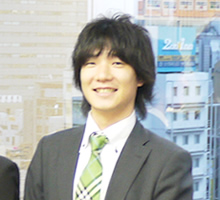 戦略マーケティング部営業 兼 デザイナー入社2年目 張田寛(ハリタヒロシ)